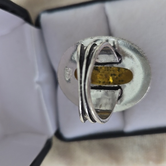 NWT Authentic Amber gorgeous ring.925° - Picture 4 of 8